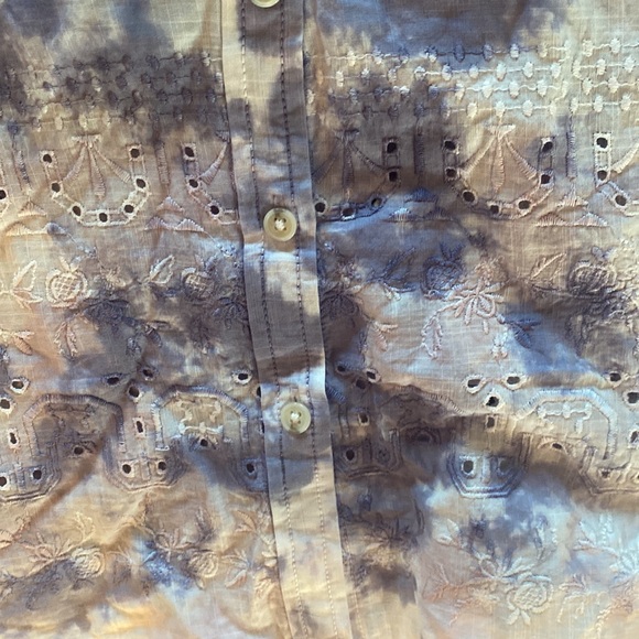 Pilcro Anthropology tie-dye button down. Brand new never worn size medium. - Picture 3 of 10